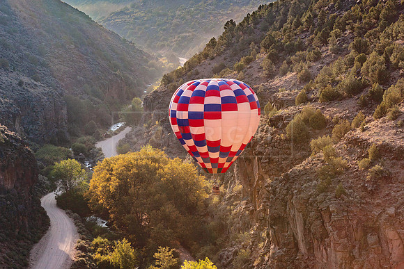 Hot air balloon in Rio Grande Gorge in Arroyo Hondo 5x7 greeting card