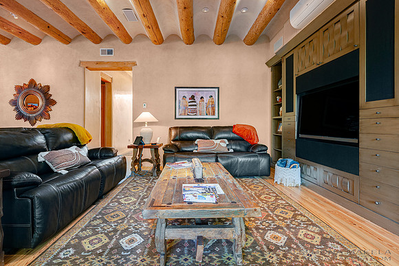 Green Acres, a vacation rental in Santa Fe, New Mexico