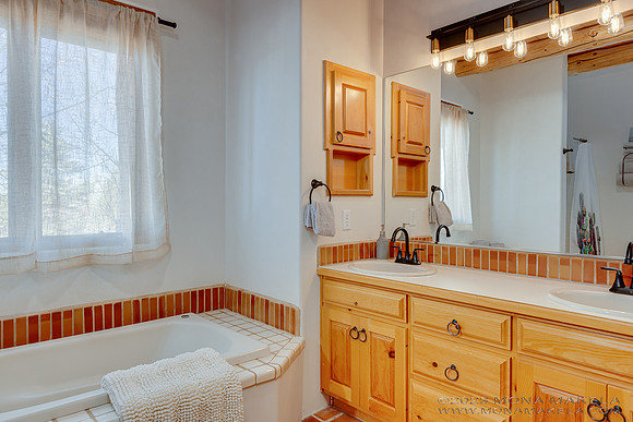 Casa Linda, a vacation rental by Natural Retreats