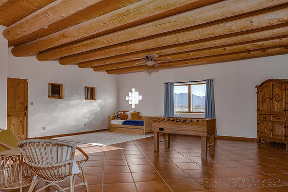 Skydancer, a vacation rental in Taos. Photography by Mona Makela.