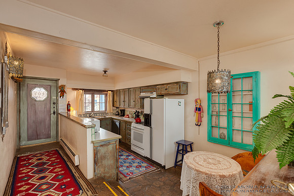 Inger Jirby's vacation rental in Taos, New Mexico. Photography by Mona Makela.